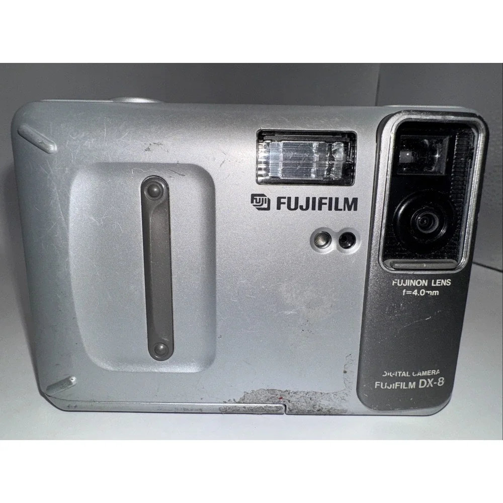Fujifilm DX-8 Digital Camera 0.4MP Silver Battery Operated